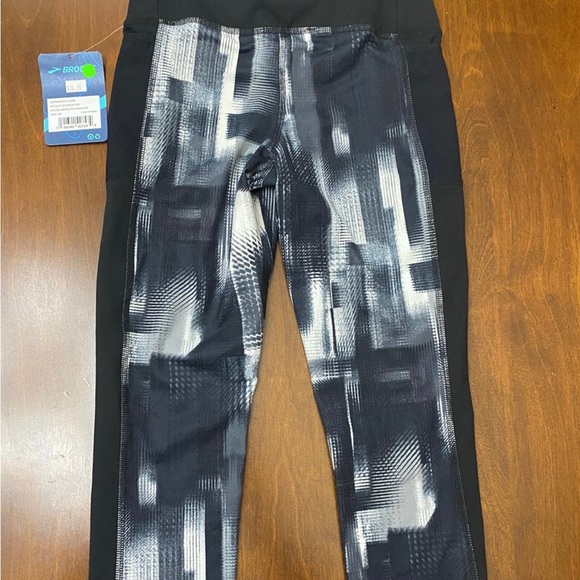 Brooks Women's Greenlight Capris Size XS NWT - Picture 5 of 5